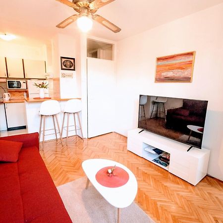 Demass Apartment - Cozy, Free Parking And Wifi 두브로브니크 외부 사진